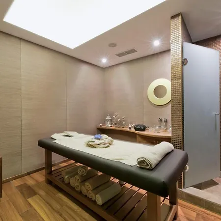 Resort Private Regnum