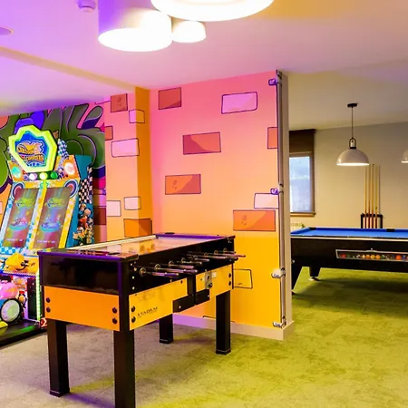 Private In A Five-star In * Бансько