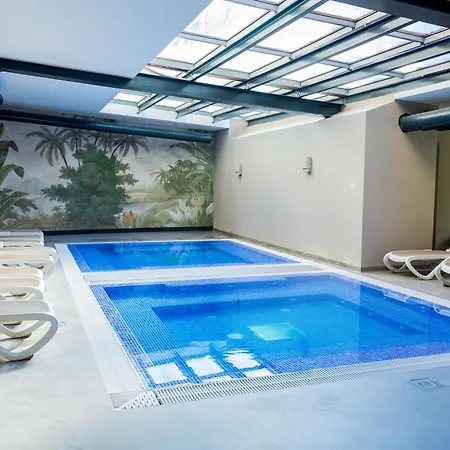Здравен курорт Private In A Five-star In *